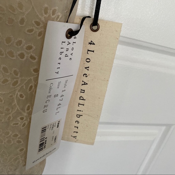 Johnny Was Top Silk Cream Sheer Eyelet NWT - Picture 7 of 15